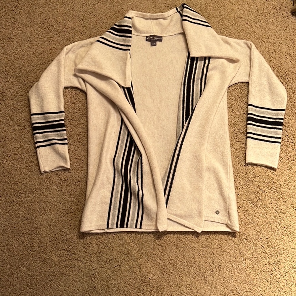 Eddie Bauer Women’s Cardigan size medium
